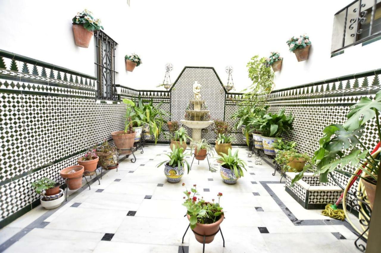 Triana Los Principes Seville Exterior photo